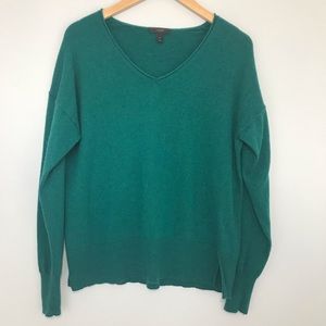 👗 J. Crew V-Neck Swing Sweater
